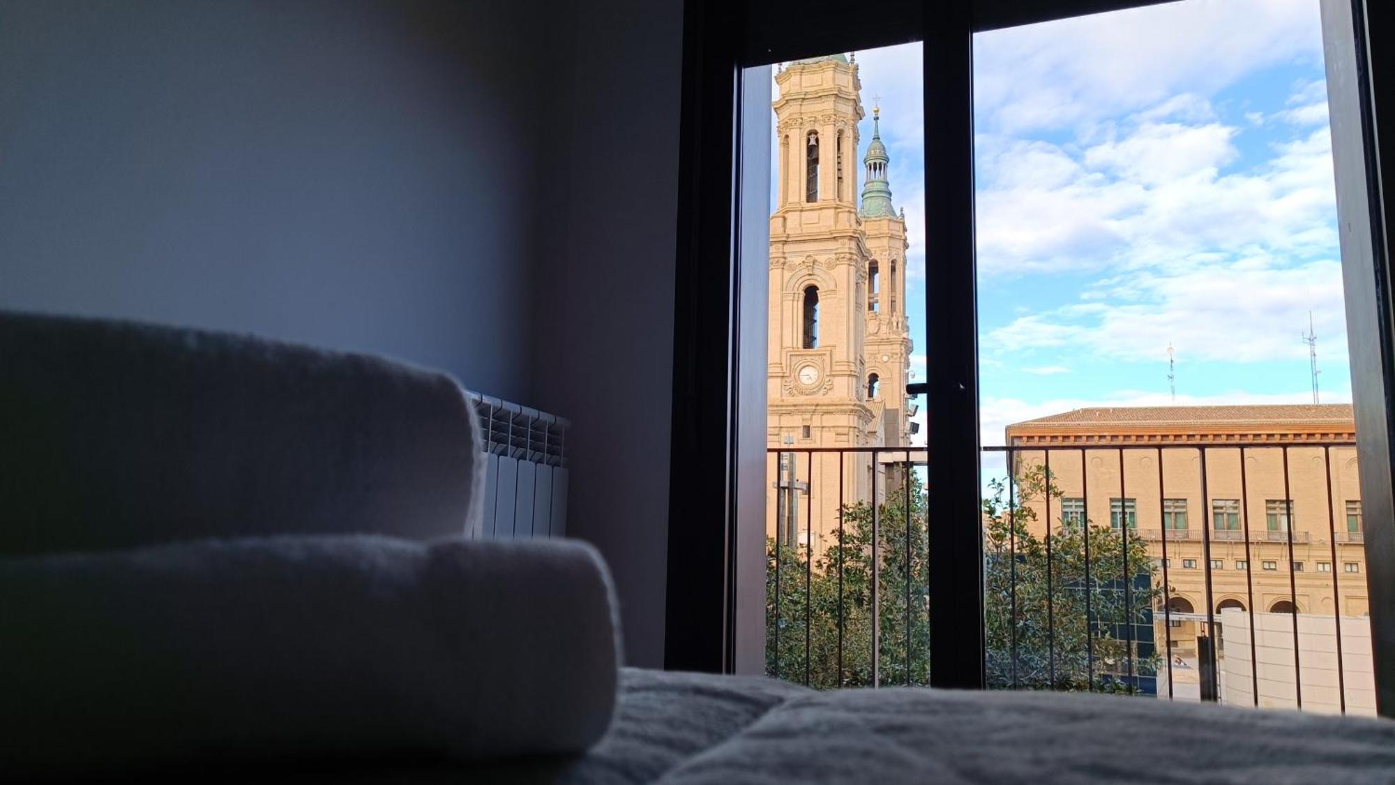 Lc Plaza Del Pilar Apartment Сарагоса Екстериор снимка